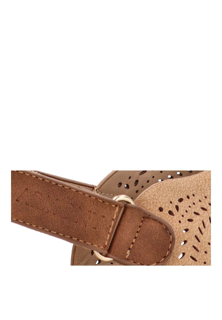 SANDALIA CALADA PALMIRA 40005 ARMONY MUJER CAMEL