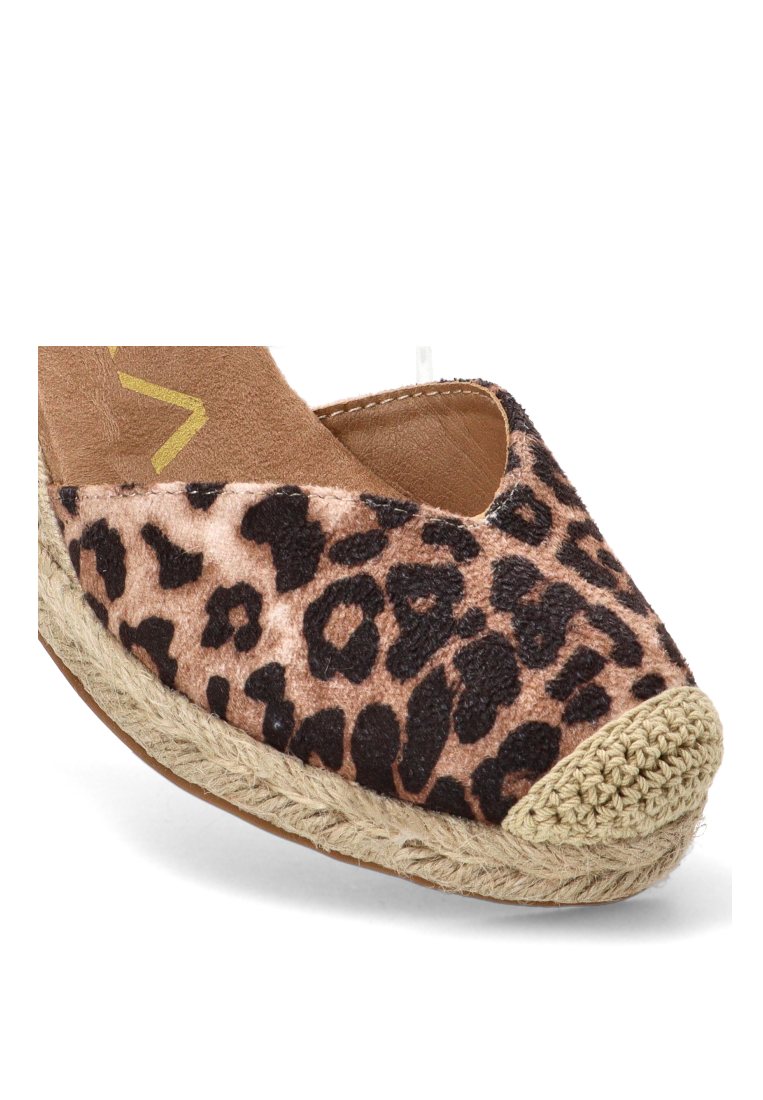 ESPARTEyA CON CUyA MEDIA LA REYA 20010 ETIKA MUJER LEOPARDO
