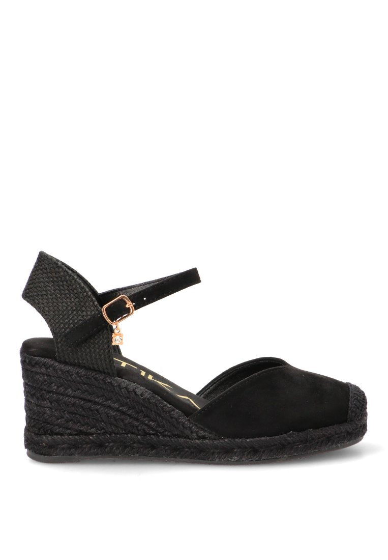 ESPARTEyA CON CUyA MEDIA LA REYA 20010 ETIKA MUJER NEGRO