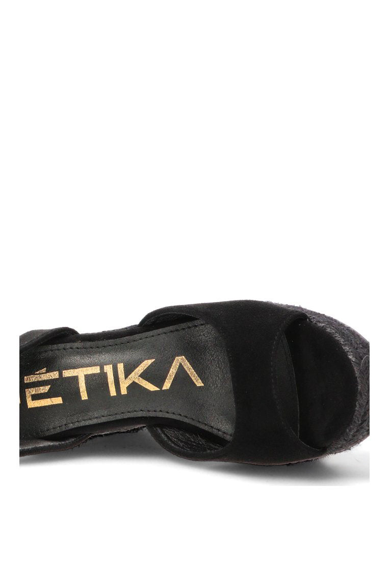 CUyA ALTA ANACAPRI 20061 ETIKA MUJER NEGRO