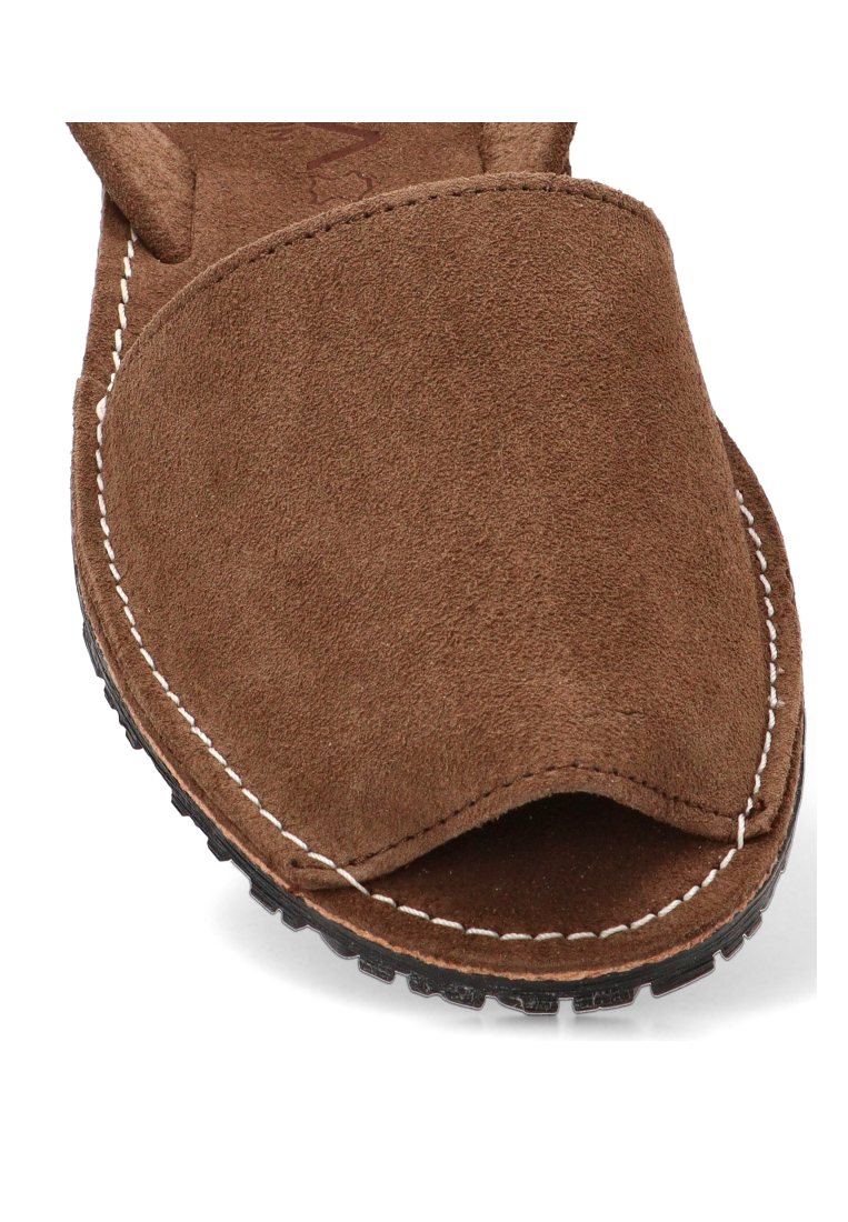 MENORQUINAS 550C PISTACHO HOMBRE MARRoN