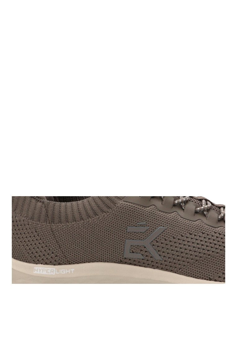 DEPORTIVA HYPERLIGHT IRLANDA ETIKA HOMBRE TAUPE