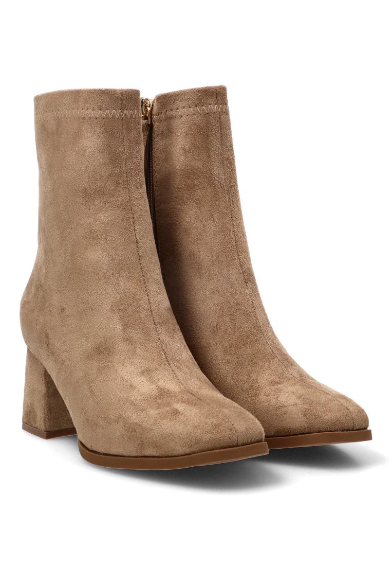 BOTIN ANTELINA 32012 ETIKA MUJER TAUPE