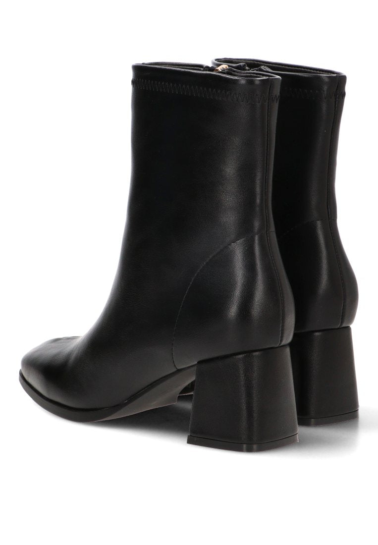 BOTIN 32012 ETIKA MUJER NEGRO