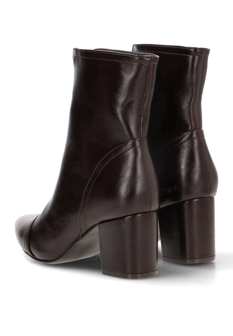 BOTIN CREMALLERA DELANTERA HANNA 32022 ETIKA MUJER CAFe