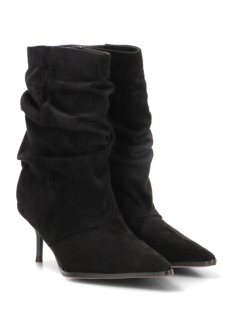 BOTIN ARRUGADO ESTELLE 32033 ETIKA MUJER NEGRO