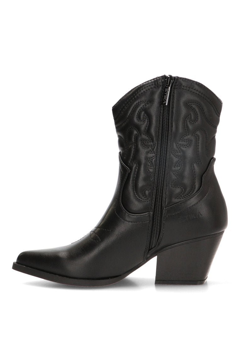 BOTIN CAMPERO MARTINA 01 110563 ETIKA MUJER NEGRO