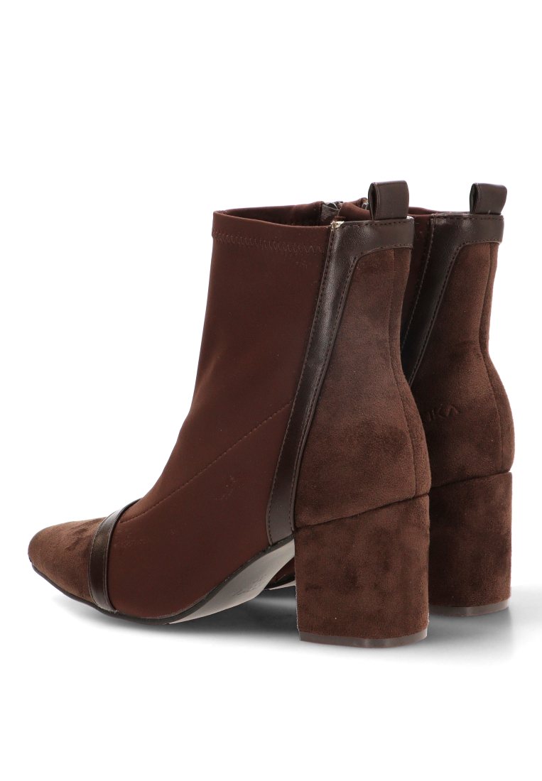 BOTIN ELASTICO TIRAS HANNA 01 32023 ETIKA MUJER CAFe