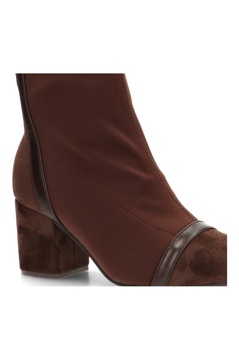BOTIN ELASTICO TIRAS HANNA 01 32023 ETIKA MUJER CAFe