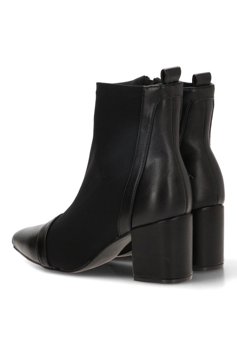 BOTIN ELASTICO TIRAS HANNA 01 32023 ETIKA MUJER NEGRO
