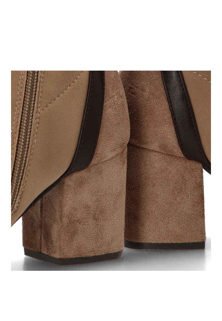 BOTIN ELASTICO TIRAS HANNA 01 32023 ETIKA MUJER TAUPE