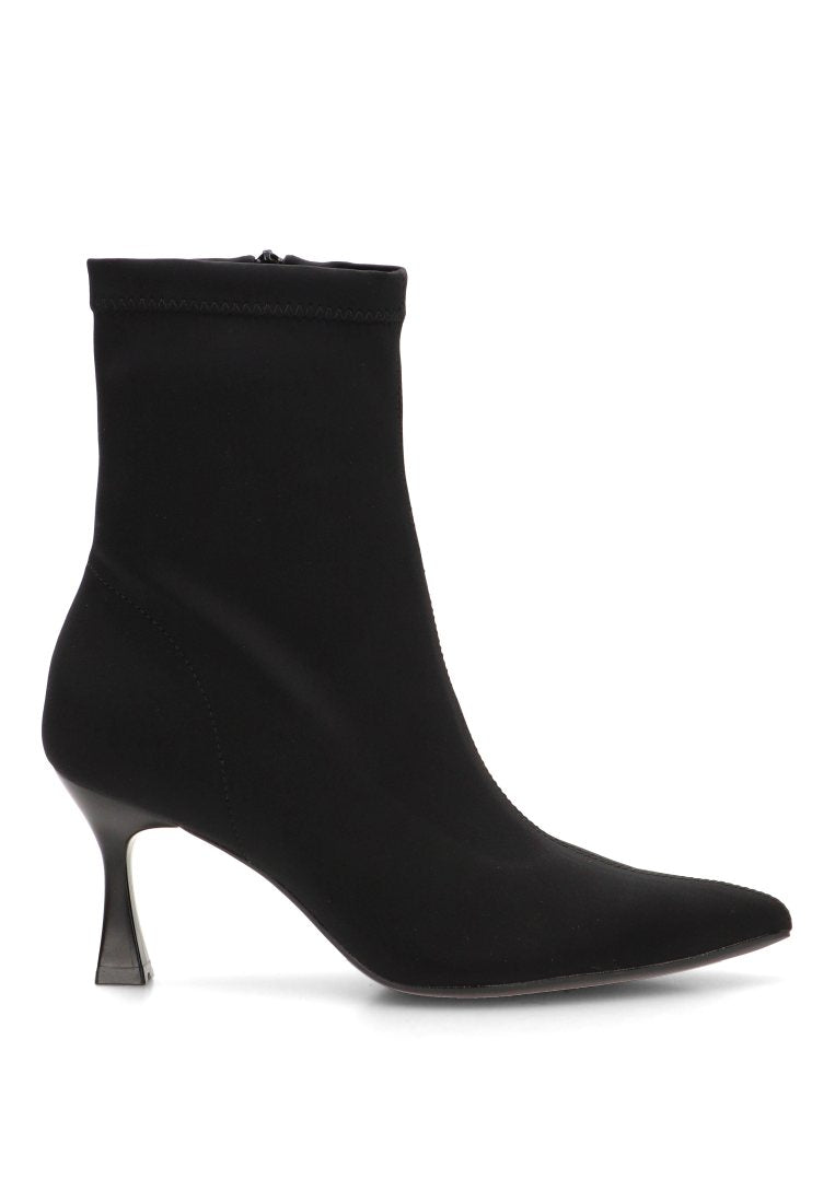 BOTIN ANTELINA VIOLETA 32012 ETIKA MUJER NEGRO