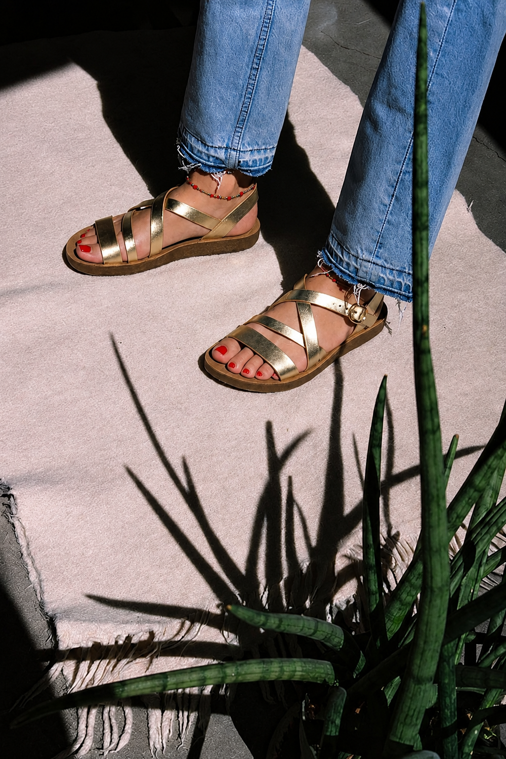SANDALIAS TIRAS DERAWAN 10129, ETIKA MUJER, ORO