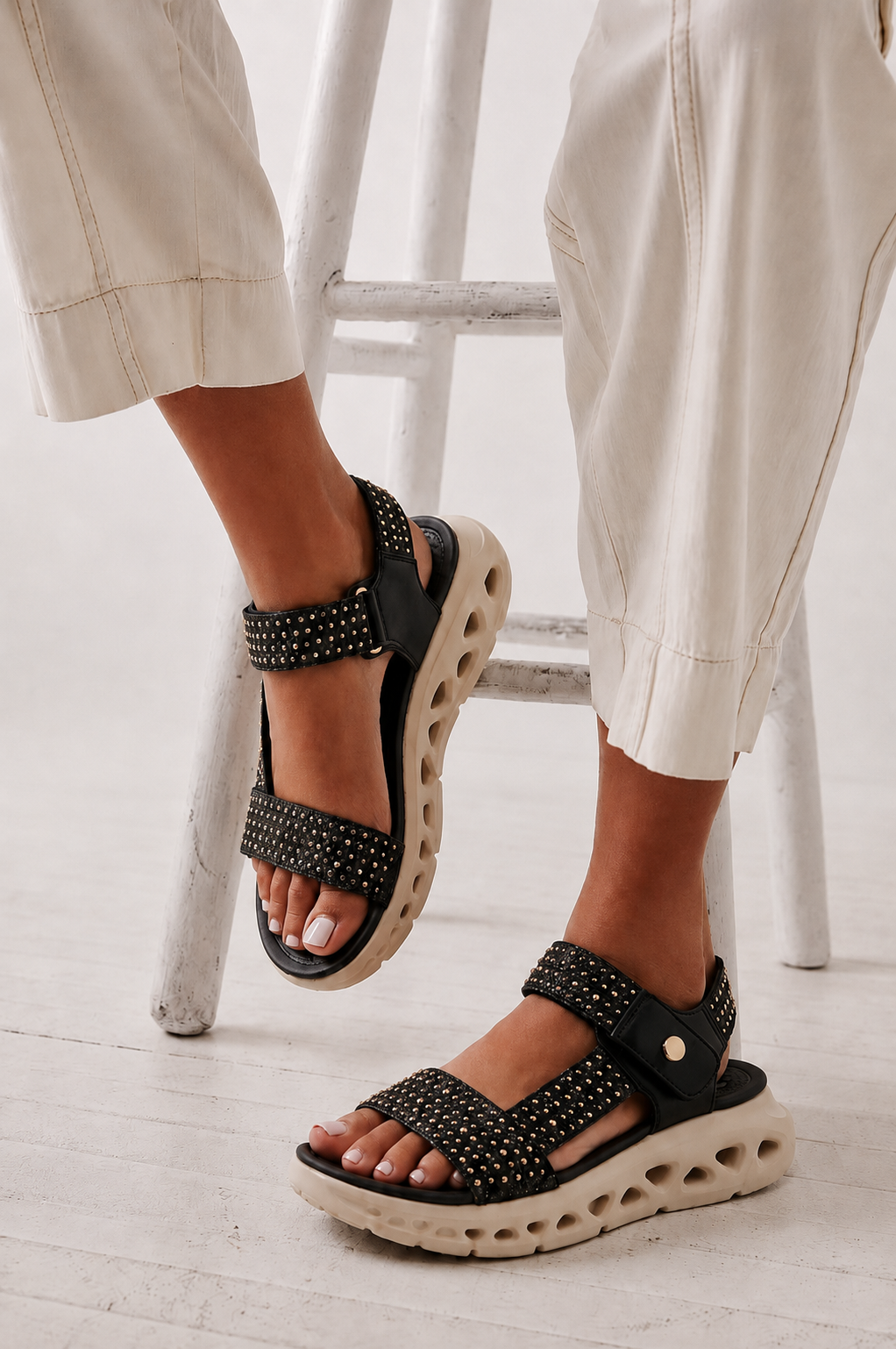 SANDALIA CONFORT BRILLO LUNAMAR 01 40015, ARMONY MUJER, NEGRO