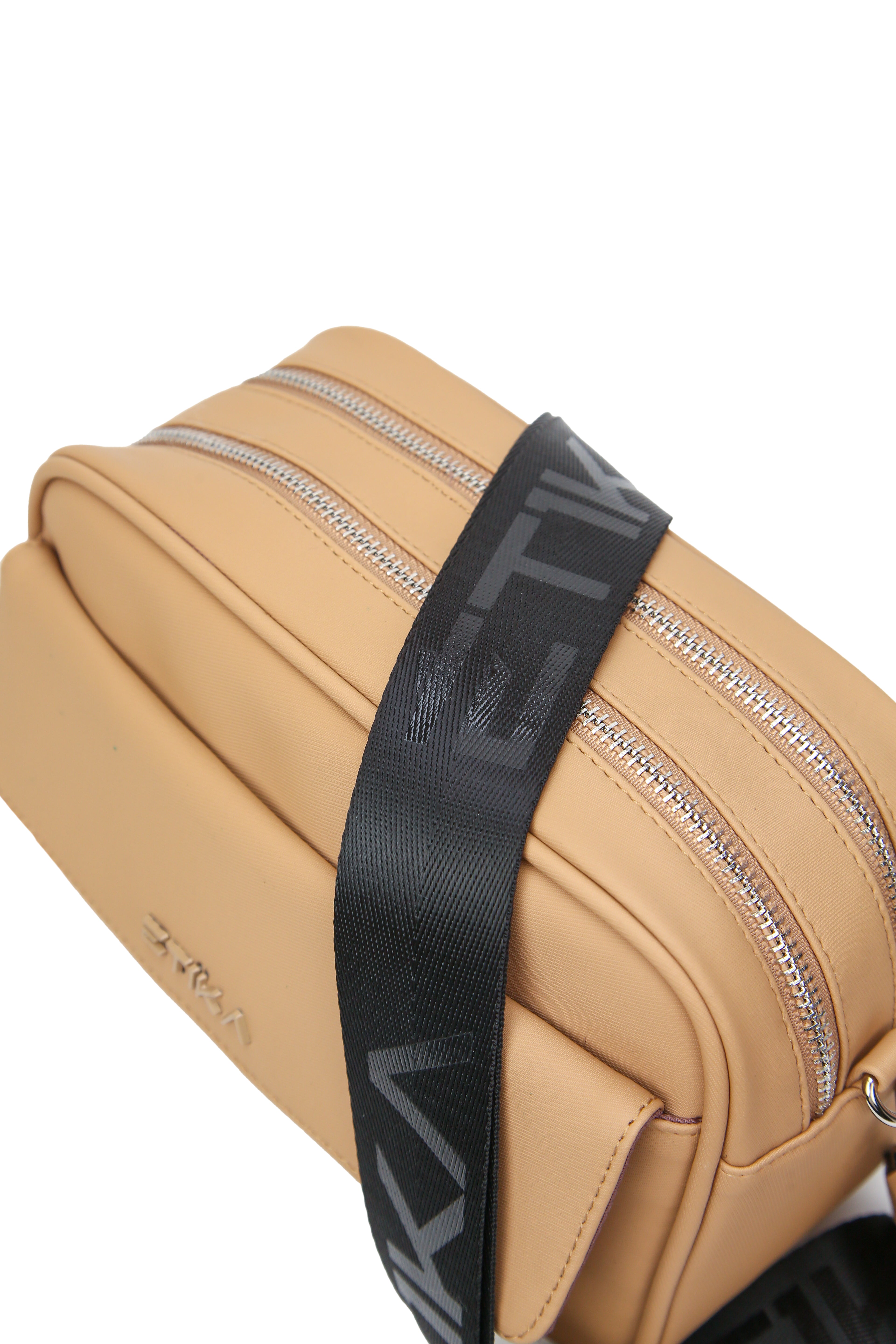 BOLSO BANDOLERA ETIKA AVA 01 B301136 CAMEL