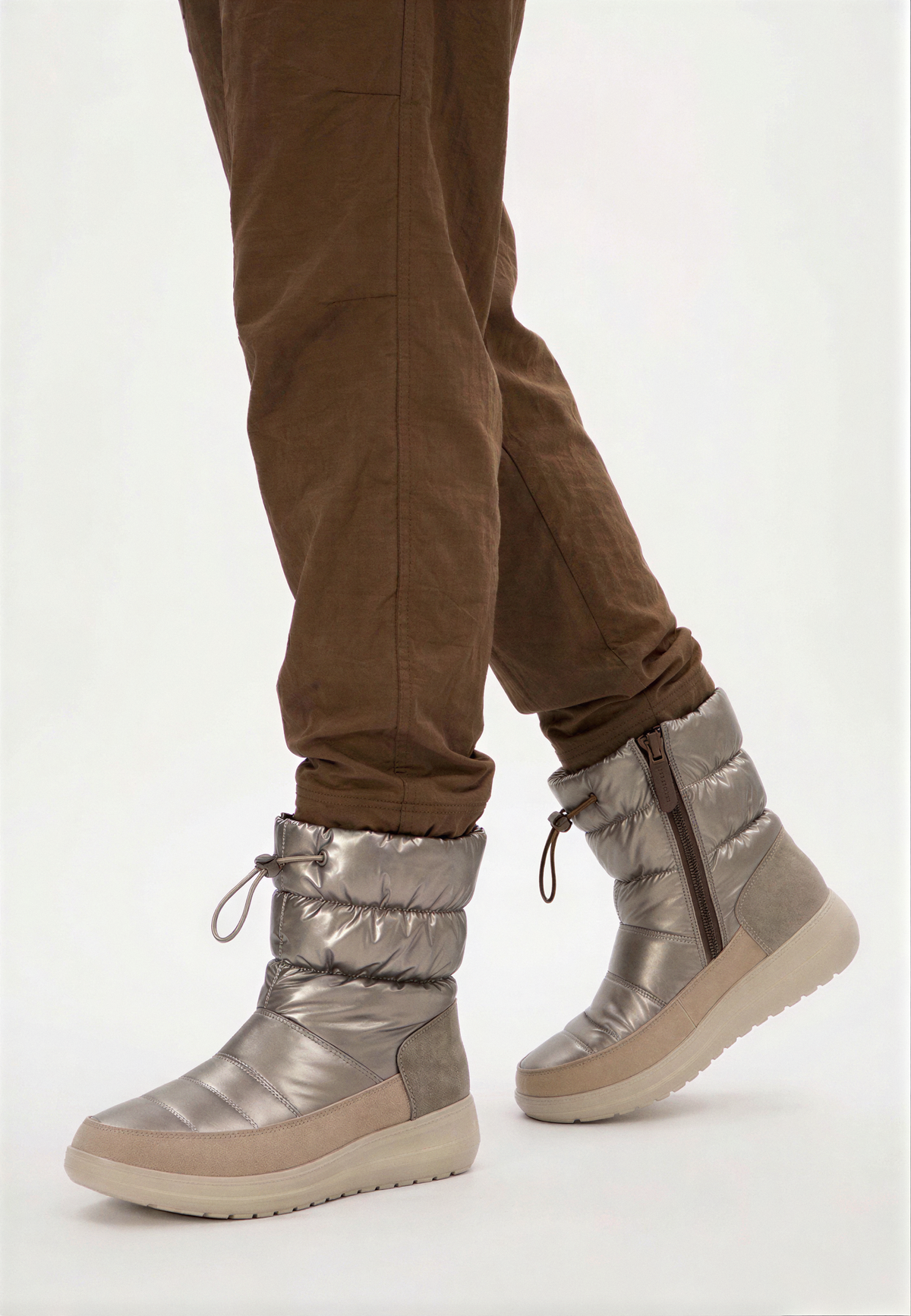 BOTIN ACOLCHADO BRILLO BOREAL 30062, ARMONY, MUJER, PLOMO